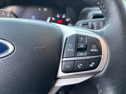 Used 2024 Ford Explorer XLT w/ Equipment Group 202A image 16