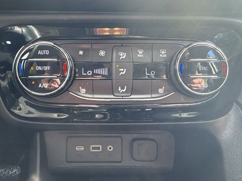 Certified 2023 Buick Encore GX Select w/ Sport Touring Package image 28