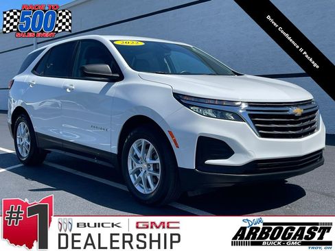 Used 2022 Chevrolet Equinox LS w/ LS Convenience Package FWD image 1