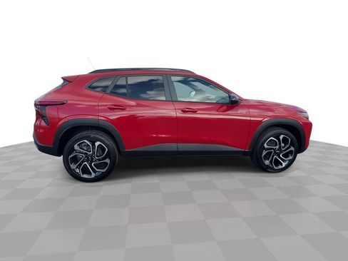 New 2026 Chevrolet Trax RS w/ Sunroof Package FWD image 8