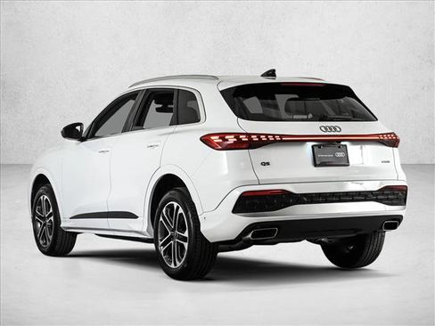 Certified 2025 Audi Q5 Premium w/ Convenience Package AWD/4WD image 8