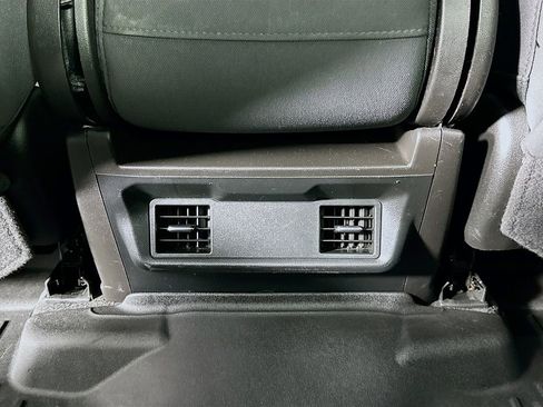 Used 2020 Chevrolet Silverado 1500 LT image 28