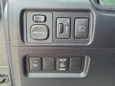Used 2021 Toyota 4Runner Limited AWD/4WD image 36