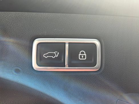 Used 2023 Kia Sorento SX Prestige w/ Panoramic Sunroof Package AWD/4WD image 34