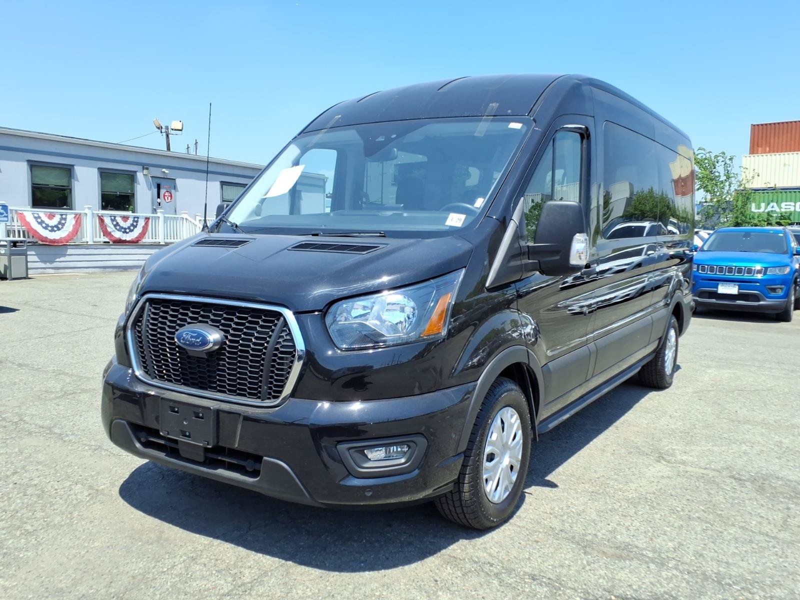 Used 2024 Ford Transit 350 XLT RWD image 3