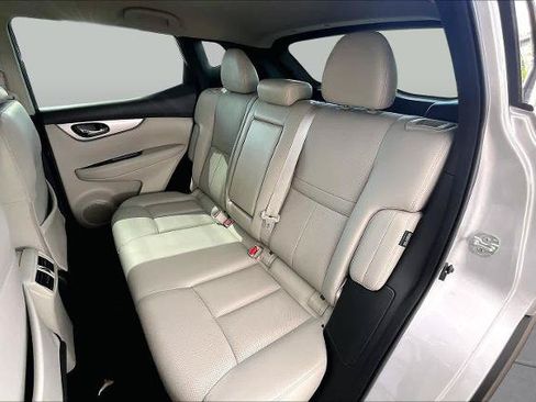 Certified 2020 Nissan Rogue Sport SL FWD image 19
