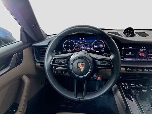 Used 2025 Porsche 911 Carrera image 24