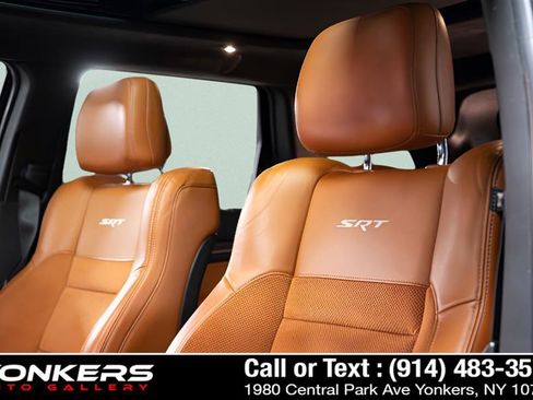 Used 2019 Jeep Grand Cherokee SRT image 29