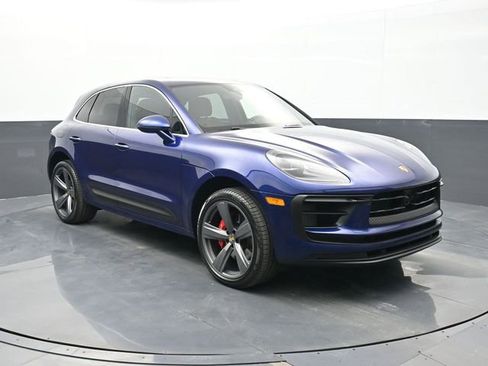 Certified 2025 Porsche Macan S image 25