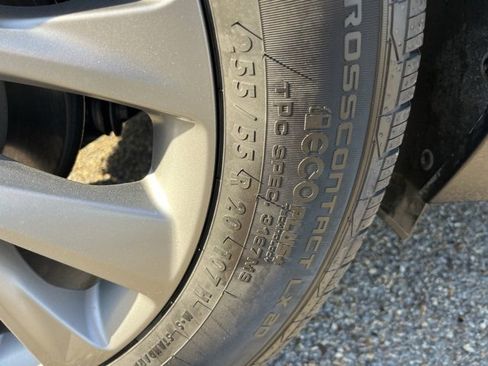 Used 2025 Buick Enclave Preferred image 13