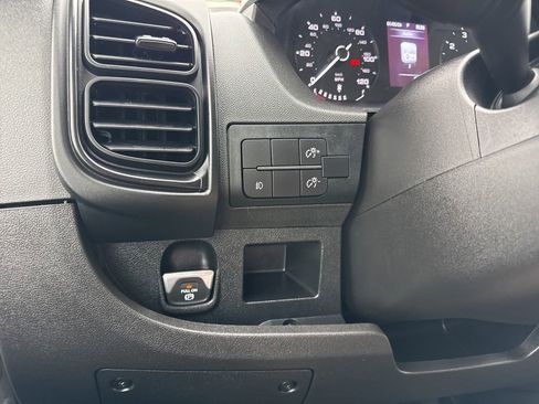 Used 2025 RAM ProMaster 2500 w/ Convenience Group image 16