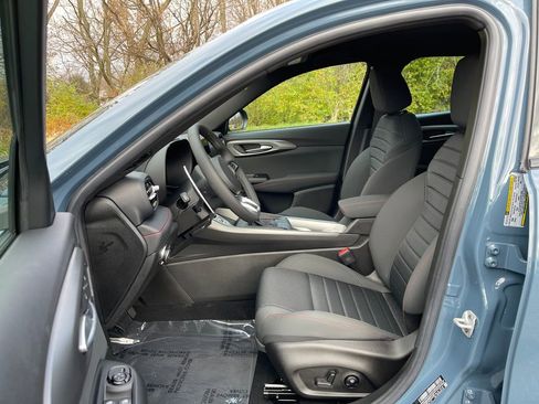 New 2024 Dodge Hornet R/T w/ R/T Blacktop Package image 15