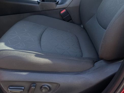 Used 2025 Toyota RAV4 XLE image 23