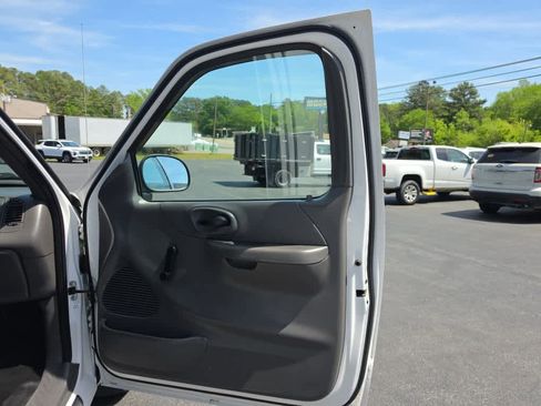 Used 2001 Ford F150 XL image 25