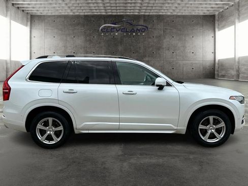 Used 2016 Volvo XC90 T5 Momentum AWD/4WD image 2