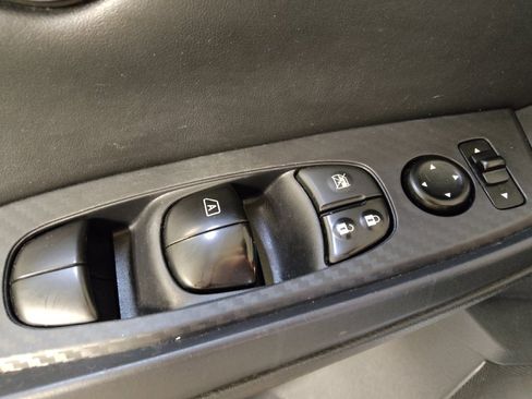 Used 2023 Nissan Sentra SV FWD image 27