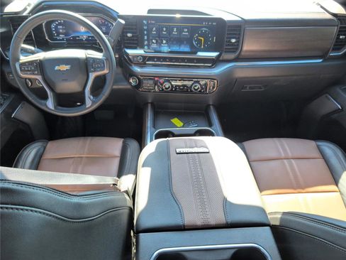 Used 2024 Chevrolet Silverado 2500 High Country w/ High Country Premium Package AWD/4WD image 30