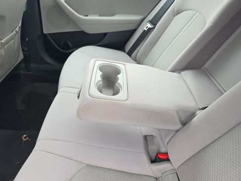 Used 2017 Hyundai Sonata SE image 16