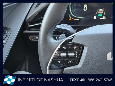 Used 2023 Kia Niro EX FWD image 26
