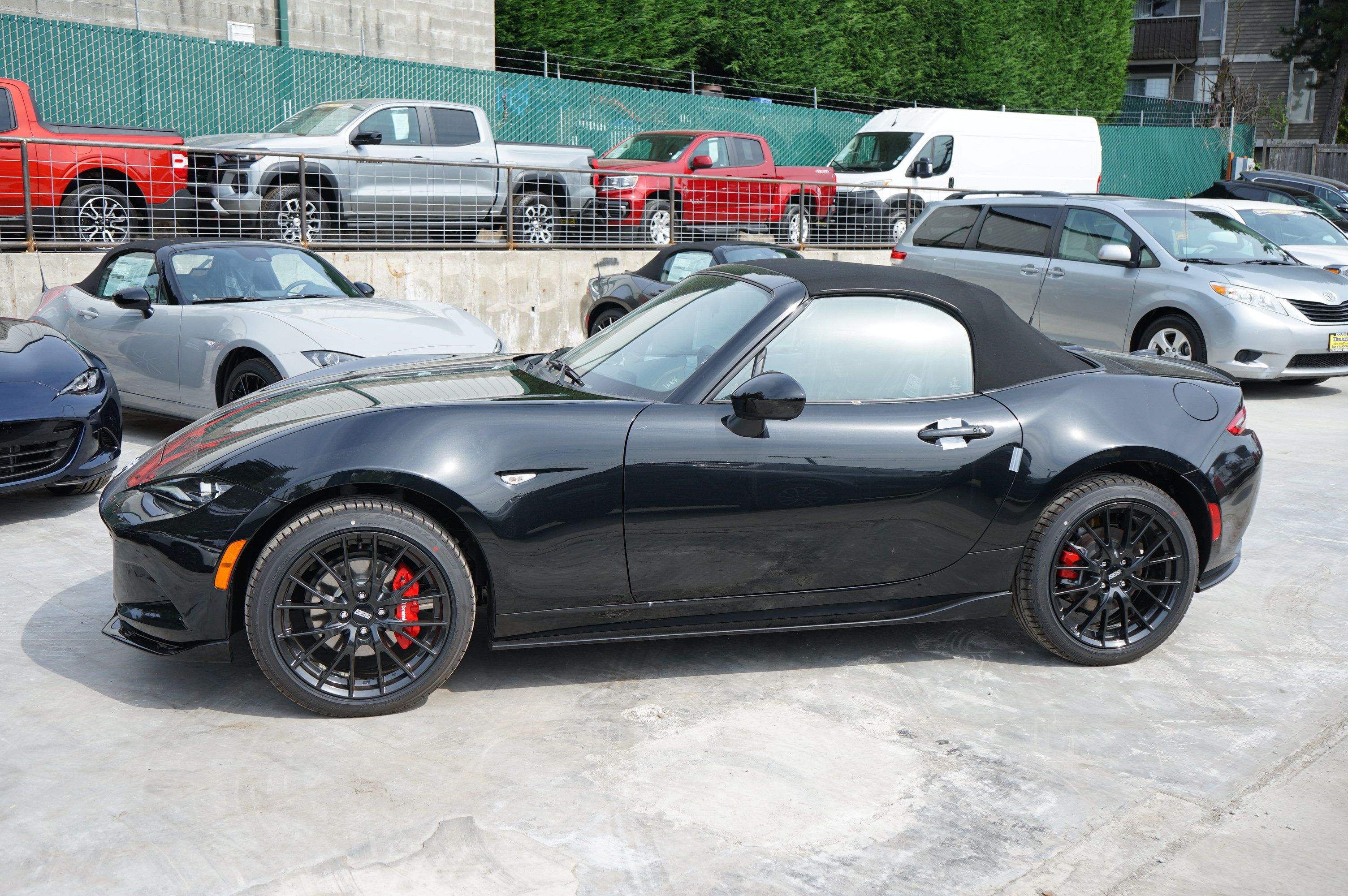 New 2026 MAZDA MX-5 Miata Club w/ Interior Package RWD image 6