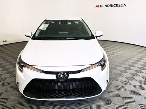 Used 2022 Toyota Corolla LE image 8