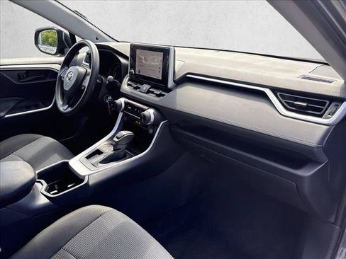 Certified 2025 Toyota RAV4 LE FWD image 27