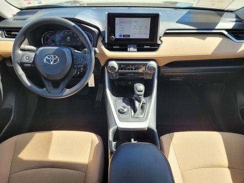 Used 2024 Toyota RAV4 LE AWD/4WD image 13