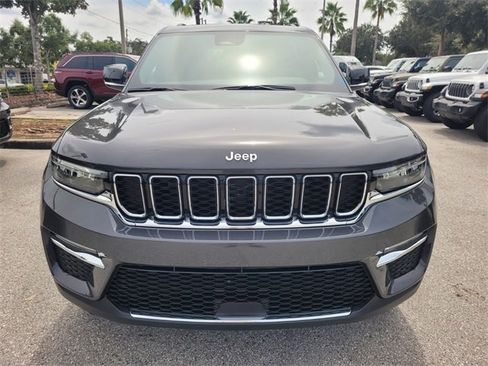 New 2025 Jeep Grand Cherokee Limited image 18
