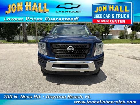 Used 2023 Nissan Titan SV w/ SV Convenience Package AWD/4WD image 18