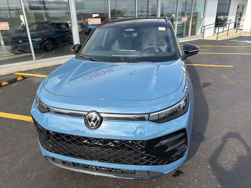 New 2026 Volkswagen Tiguan SE R-Line AWD/4WD image 13