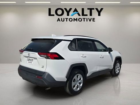 Used 2019 Toyota RAV4 LE w/ All Weather Liner Package image 5