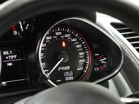 Used 2011 Audi R8 V10 AWD/4WD image 2