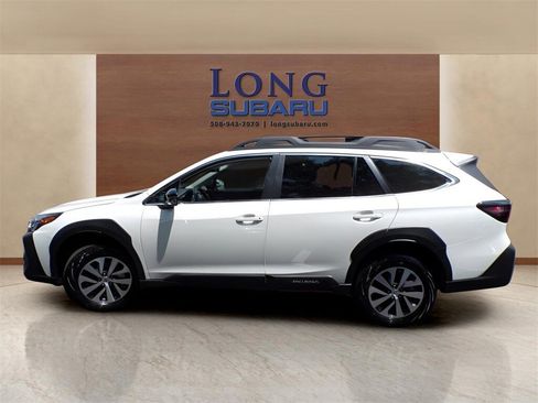 Certified 2025 Subaru Outback Premium image 11