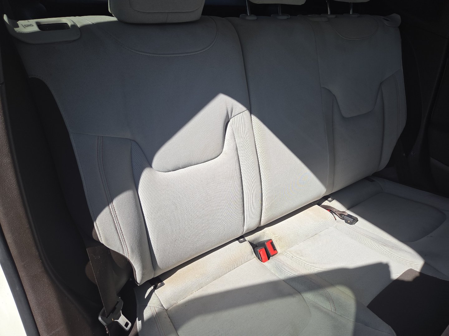 Used 2017 Jeep Renegade Latitude FWD image 21