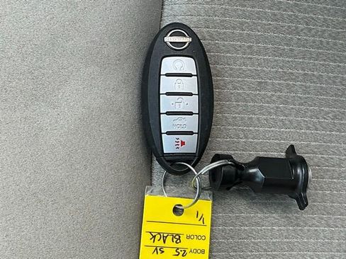 Used 2025 Nissan Altima 2.5 SV FWD image 30