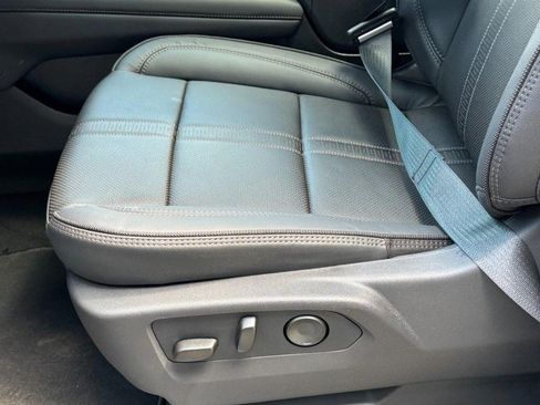 New 2026 Chevrolet Tahoe High Country AWD/4WD image 40