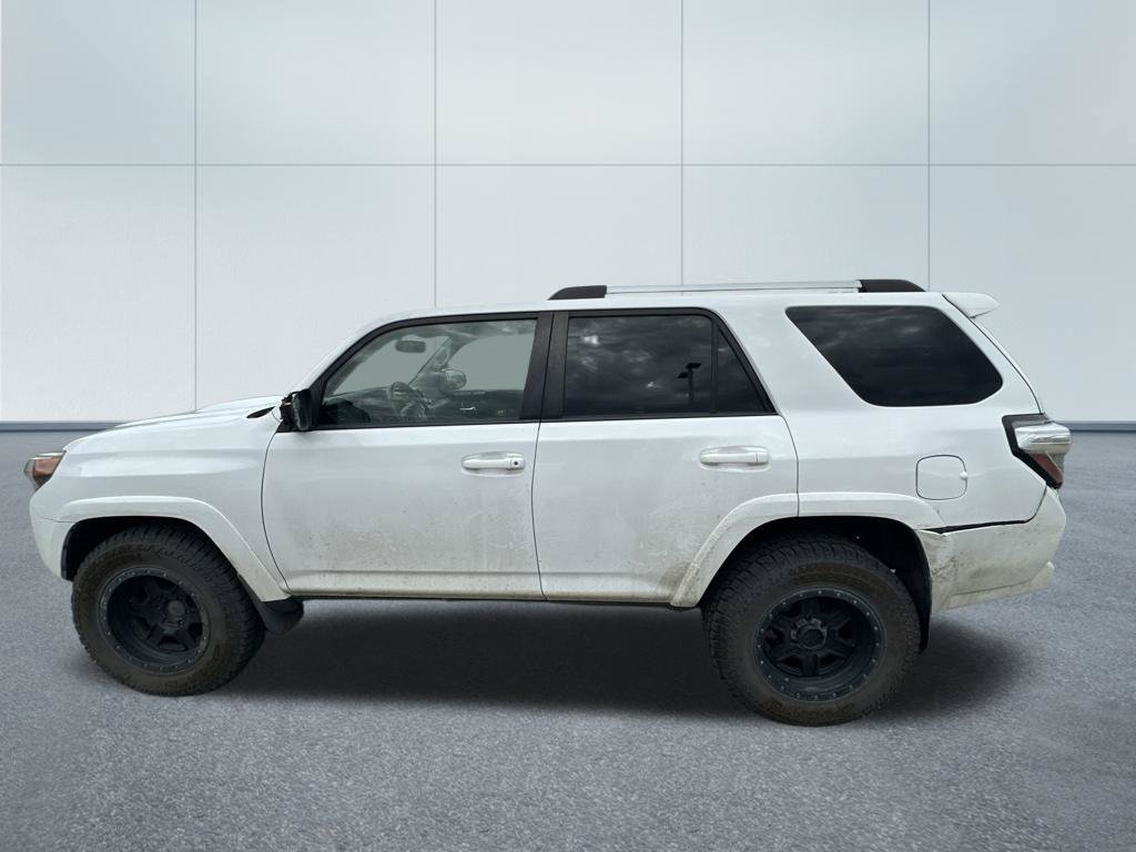 Used 2015 Toyota 4Runner Trail Premium AWD/4WD image 7