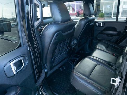 Used 2023 Jeep Gladiator Mojave w/ Cold Weather Group image 28