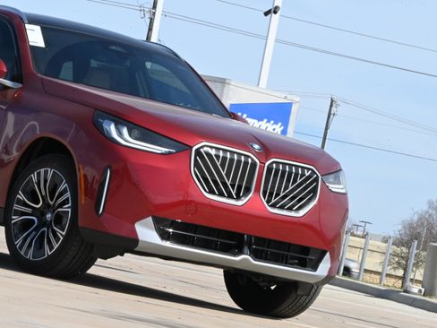 New 2026 BMW X3 xDrive30 image 3