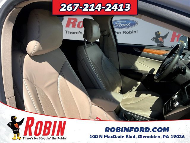 Used 2017 Lincoln MKC Select w/ Select Plus Package AWD/4WD image 26