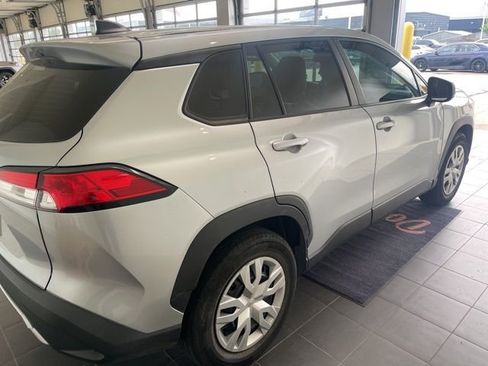 Used 2022 Toyota Corolla Cross L image 7