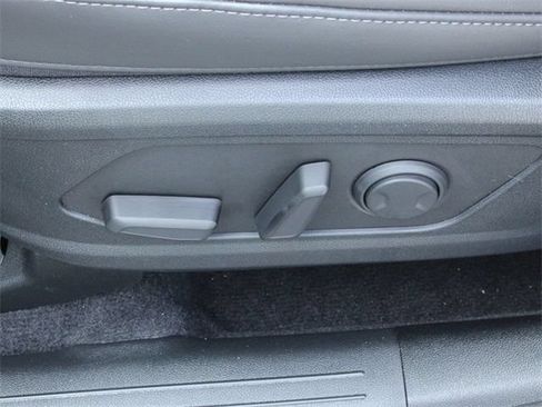 Used 2025 Kia Sorento S w/ Panoramic Sunroof Package FWD image 17