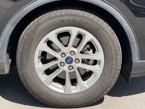 Used 2020 Ford Escape SE FWD image 8