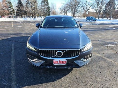 Used 2019 Volvo S60 T5 Inscription image 9