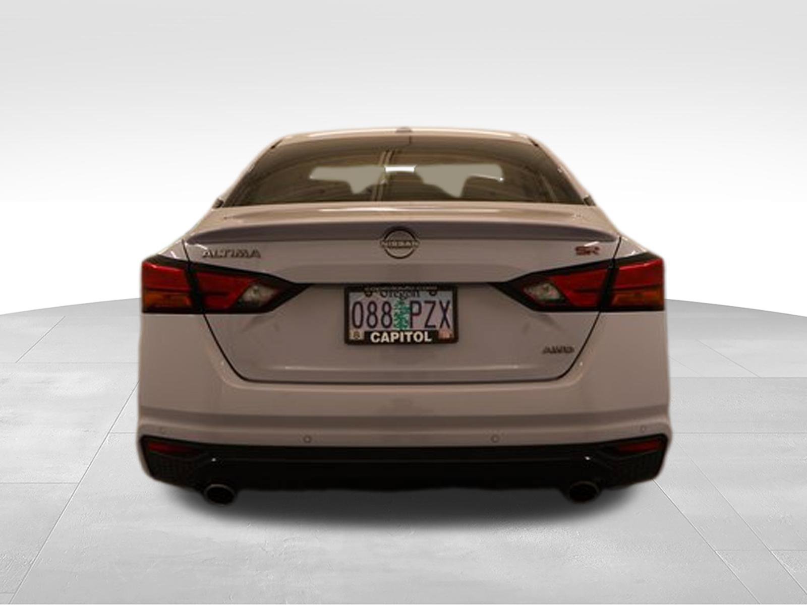 Certified 2023 Nissan Altima 2.5 SR w/ SR Premium Package AWD/4WD image 3