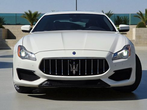 Used 2017 Maserati Quattroporte S GranSport image 5