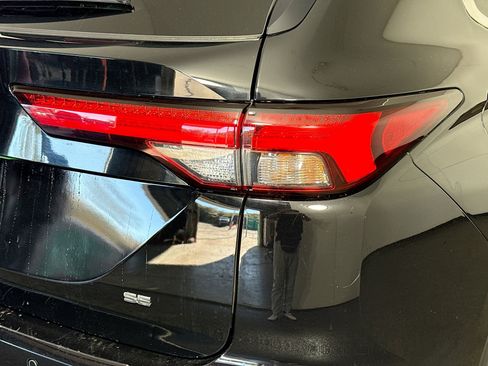 Used 2024 Mitsubishi Outlander SE Black Edition image 34