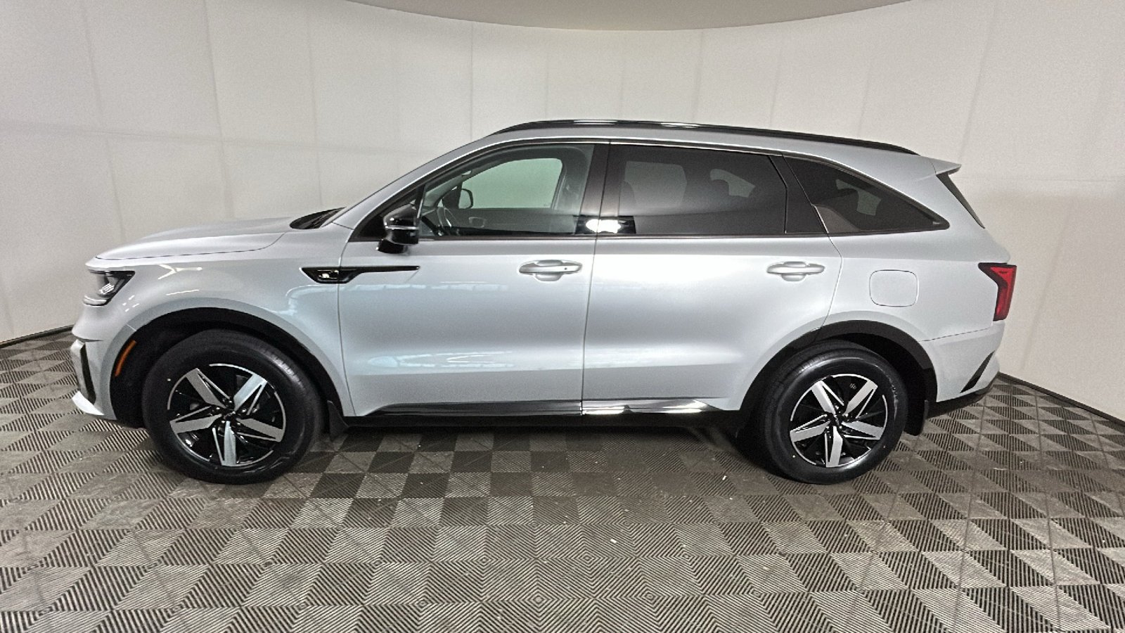 Used 2022 Kia Sorento S FWD image 7