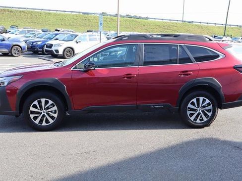 Used 2025 Subaru Outback Premium w/ Popular Package #1 AWD/4WD image 5