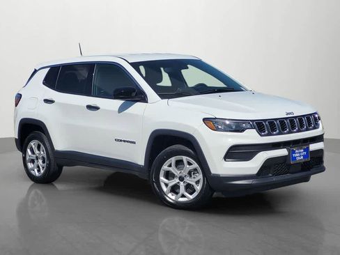 New 2025 Jeep Compass Sport image 8